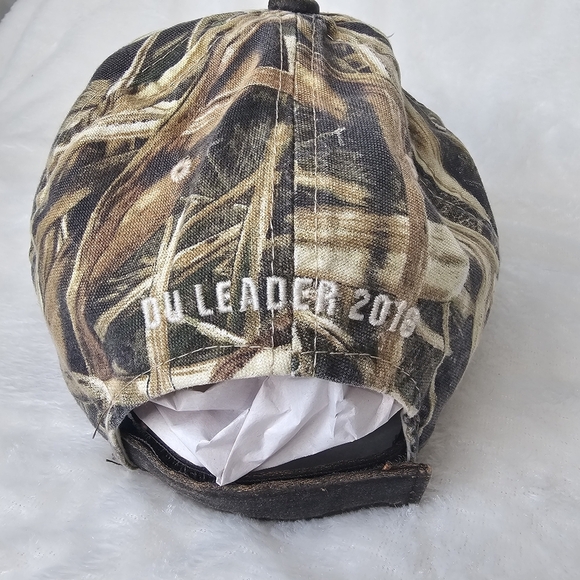 Ducks Unlimited Outdoor Cap Green Camo Ball Cap Hunting Brown Leather Mens Hat - Picture 5 of 10